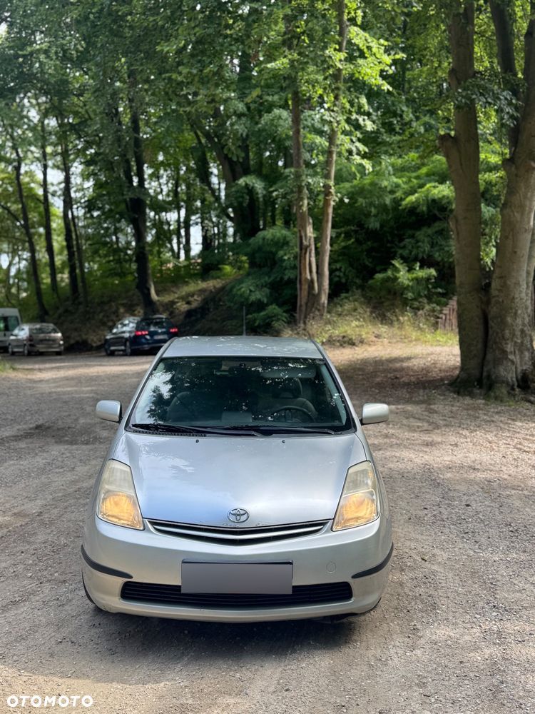 Toyota Prius 1.5 VVT-i Prestige - 1