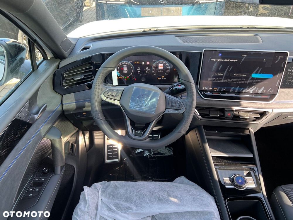 Volkswagen Tiguan - 8