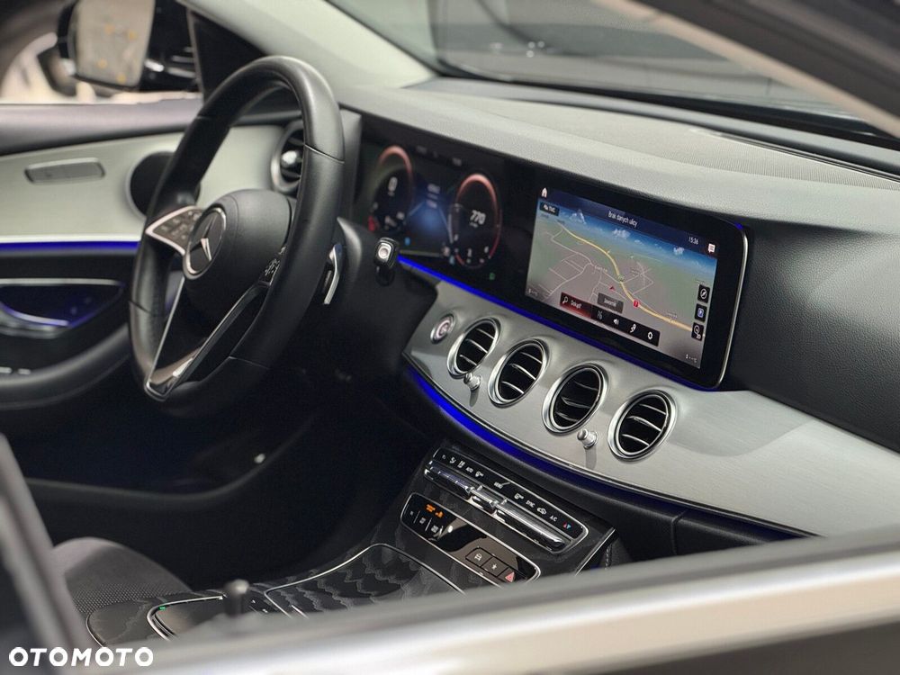 Mercedes-Benz Klasa E 220 d AMG/Avantgarde - 38