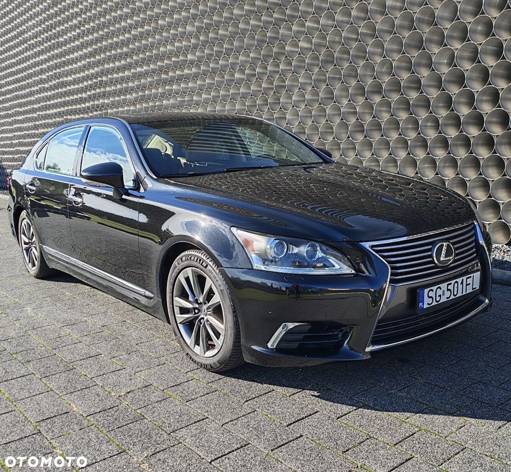 Lexus LS 460 Luxury Line