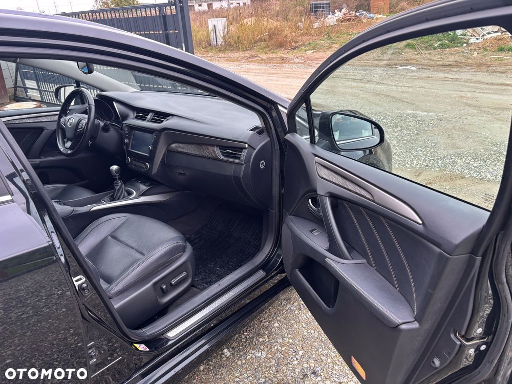 Toyota Avensis 2.0 D-4D Prestige - 8