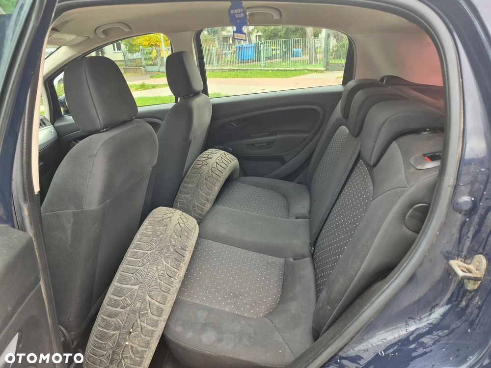 Fiat Punto 1.2 8V - 5