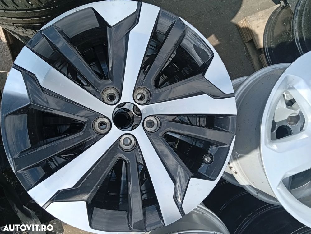 Jante Noi Peugeot 3008 - 5008 - 1