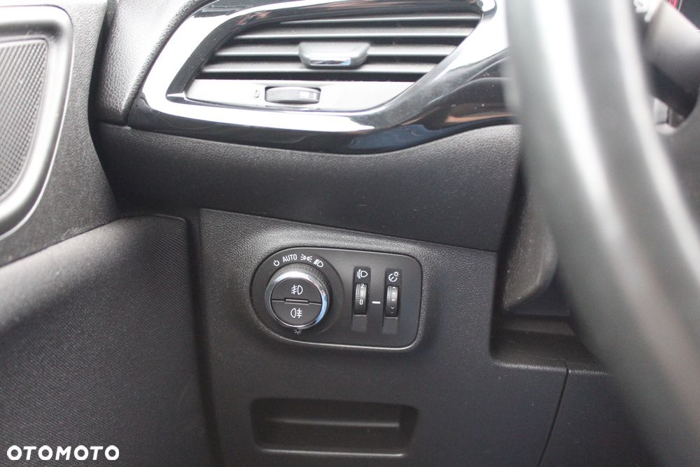 Opel Corsa - 8