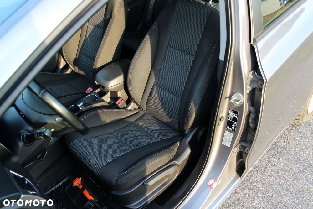 Hyundai i30 1.6 Trend - 21