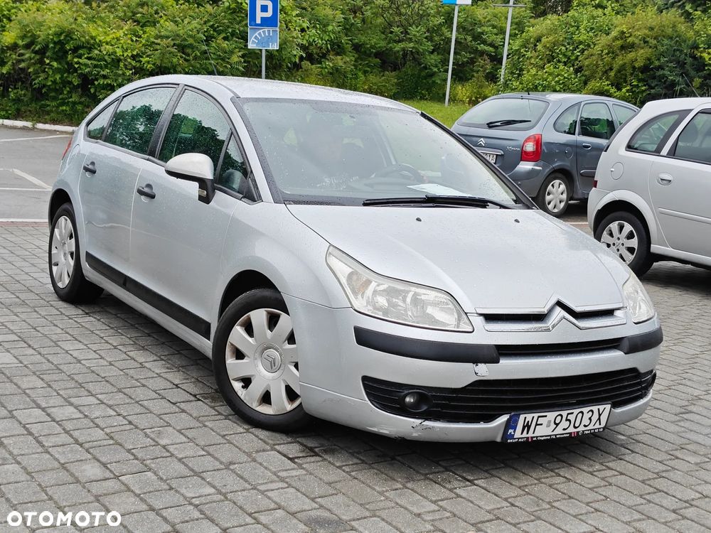 Citroën C4 1.4 16V Impress - 1