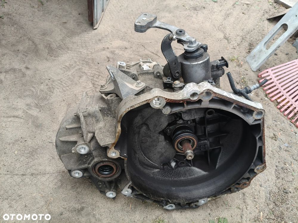 Skrzynia biegów Opel Insignia 1.8 M32 55192042 - 1