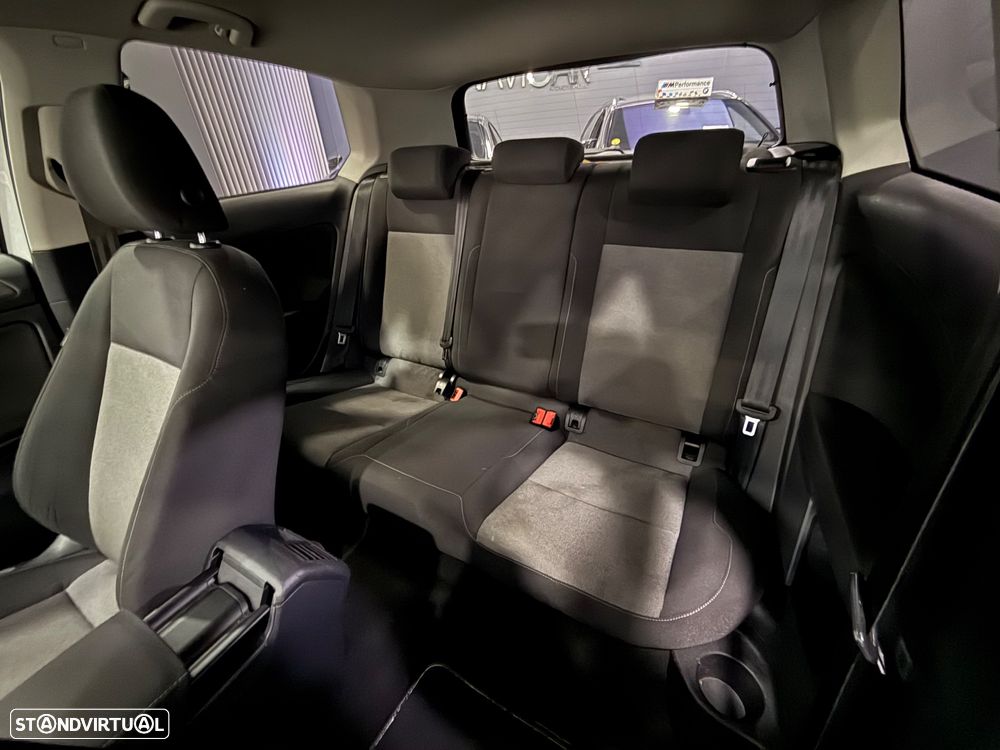 VW Golf 1.6 TDi DPF BlueMotion Comfortline - 18