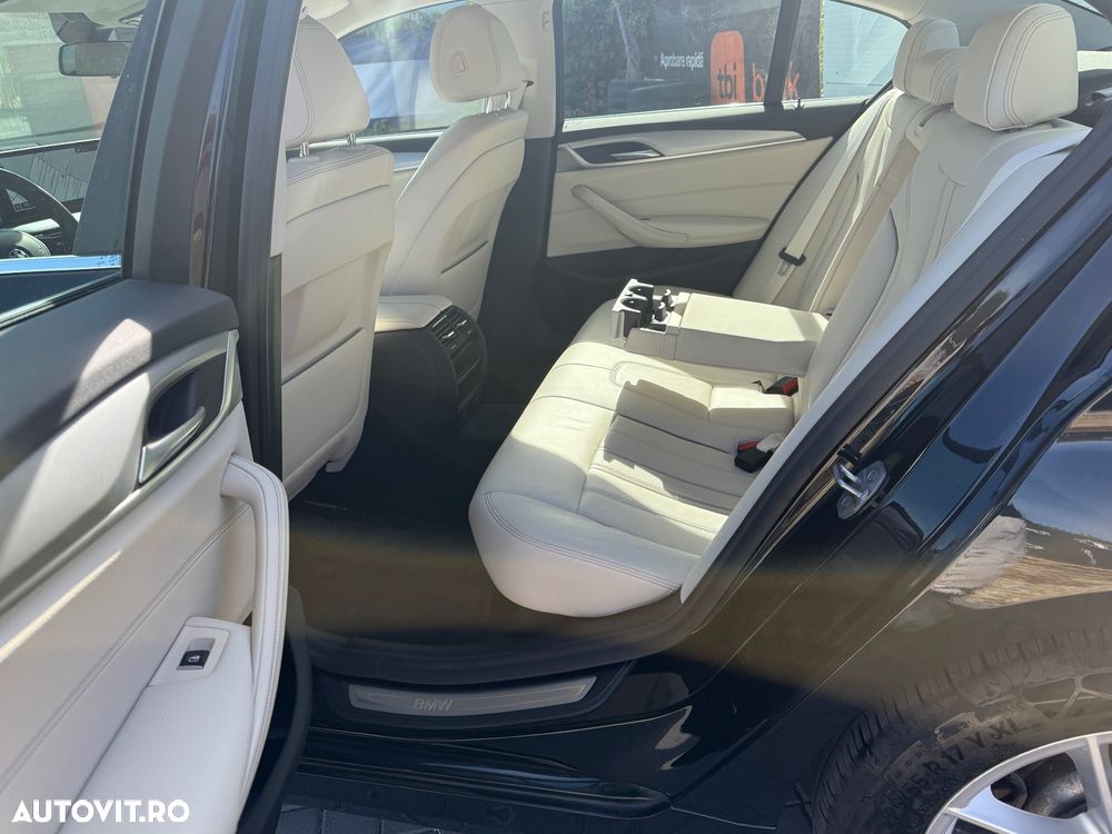BMW Seria 5 520e Aut. Luxury Line - 10