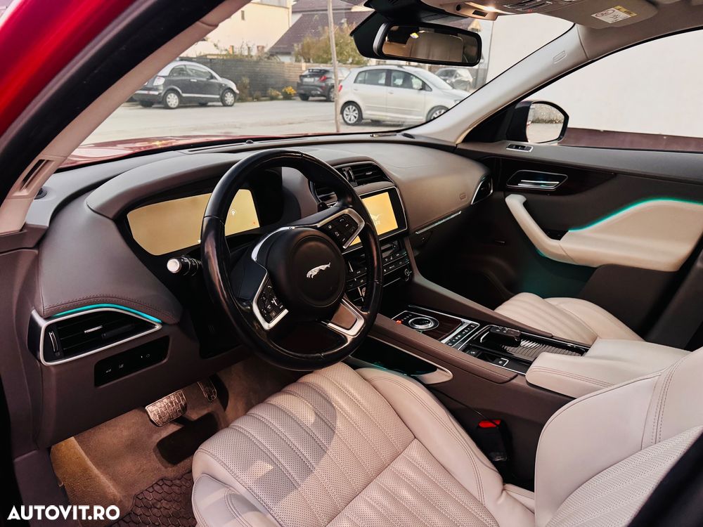 Jaguar F-Pace 20d Aut. Portfolio - 12