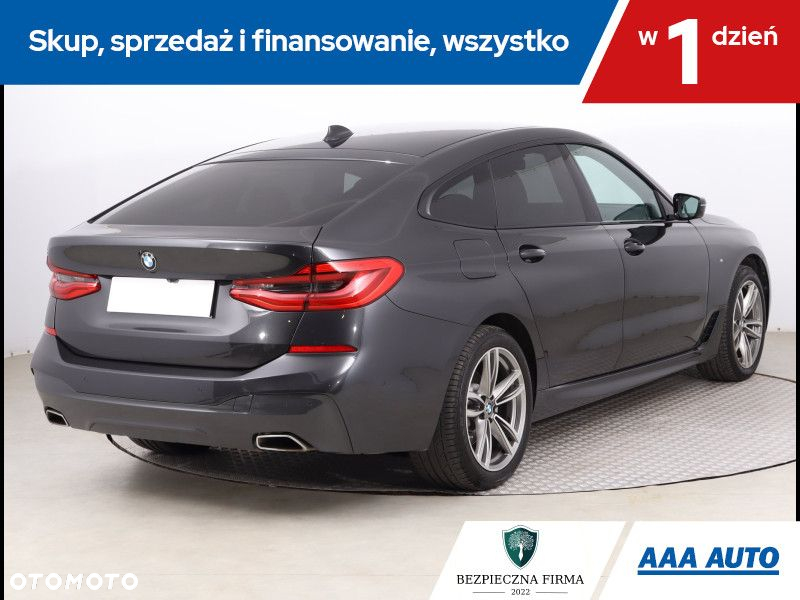 BMW 6GT - 6
