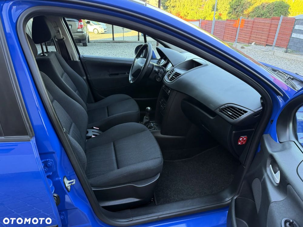 Peugeot 207 1.4 Trendy - 19