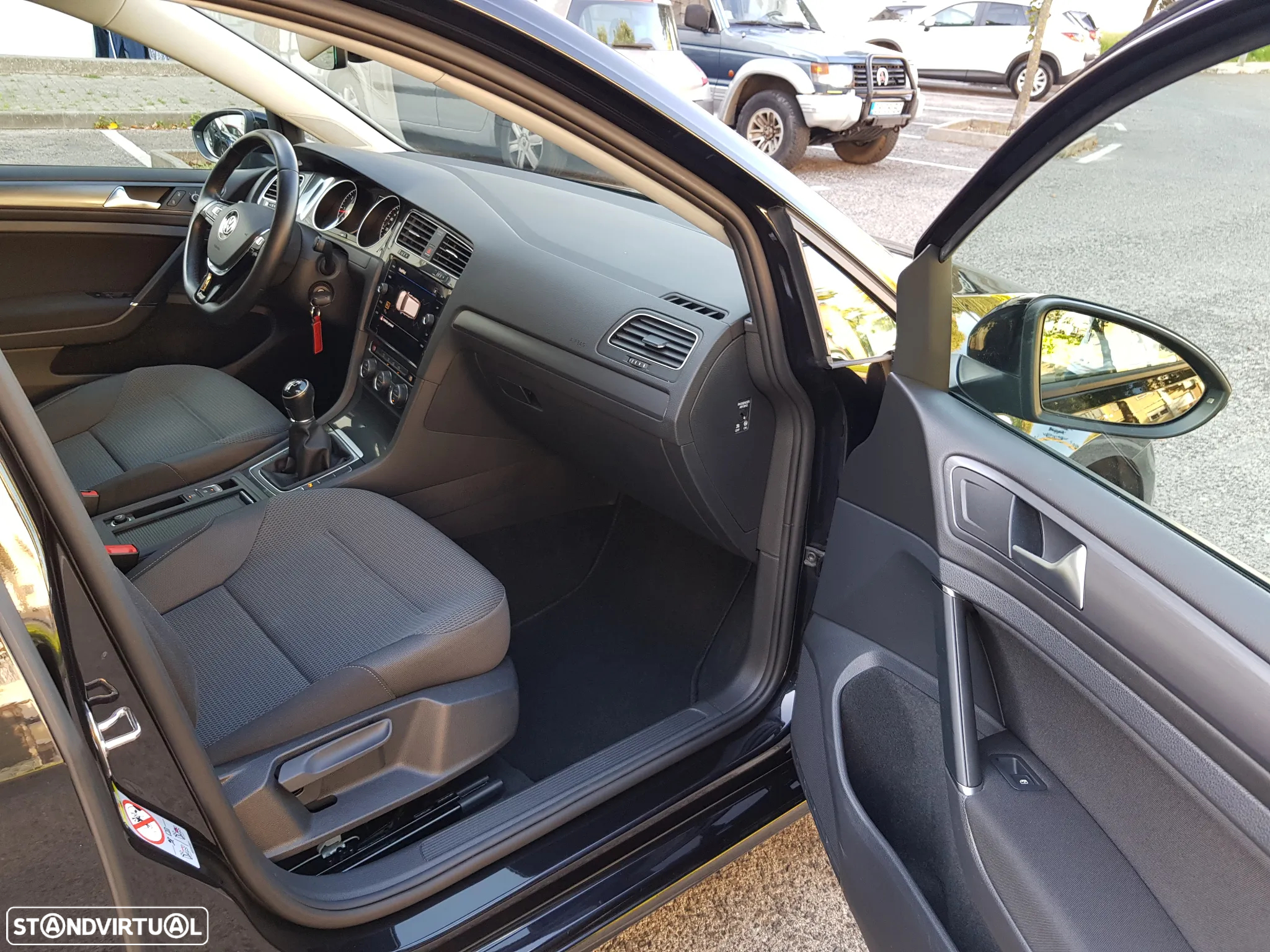 VW Golf Variant 1.6 TDi Confortline - 32
