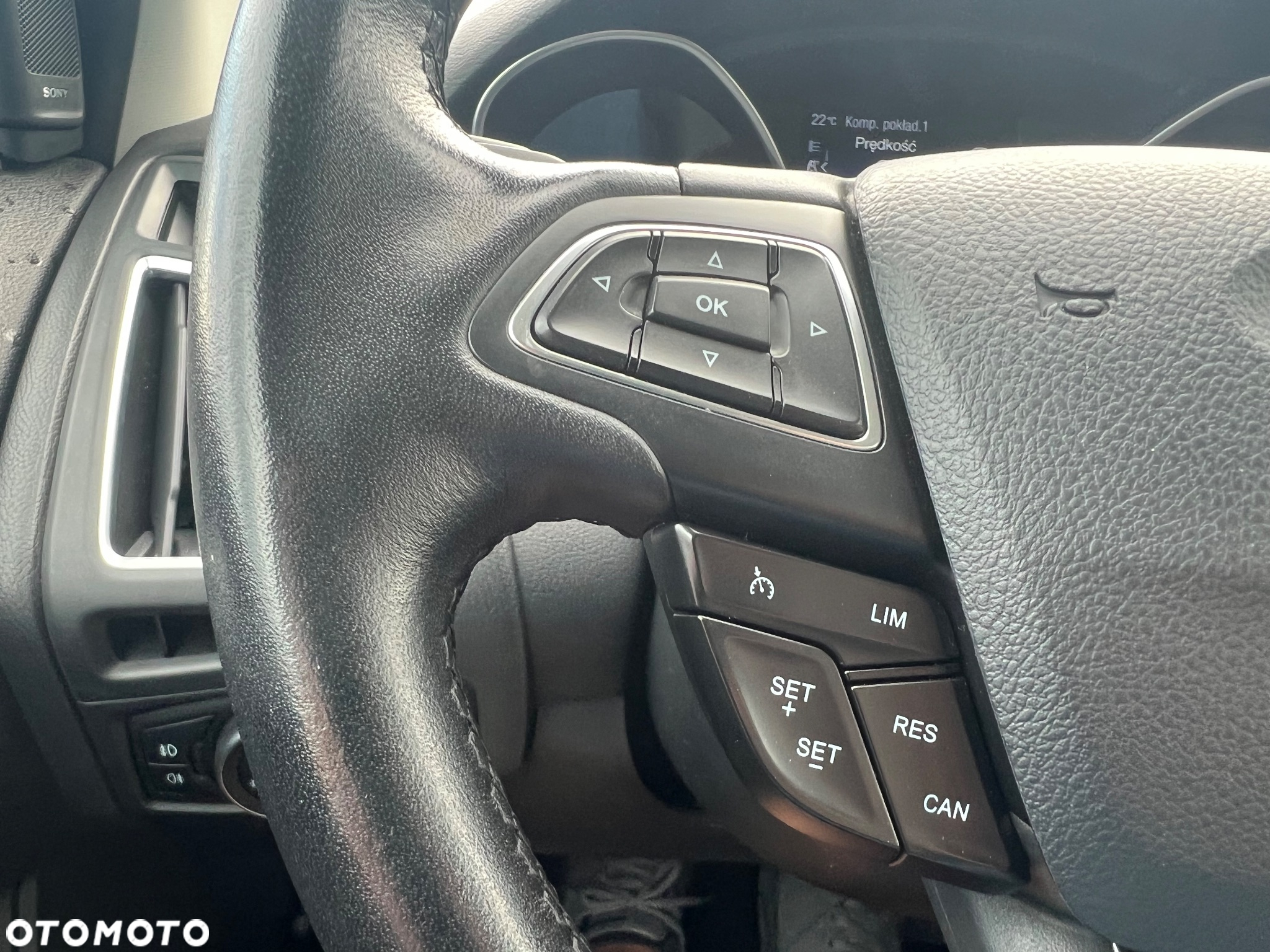 Ford Focus 1.0 EcoBoost Active Business - 29