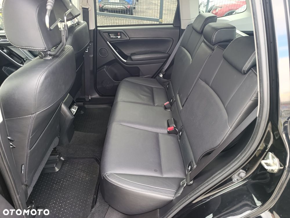 Subaru Forester 2.0 XT Platinum Lineartronic - 11