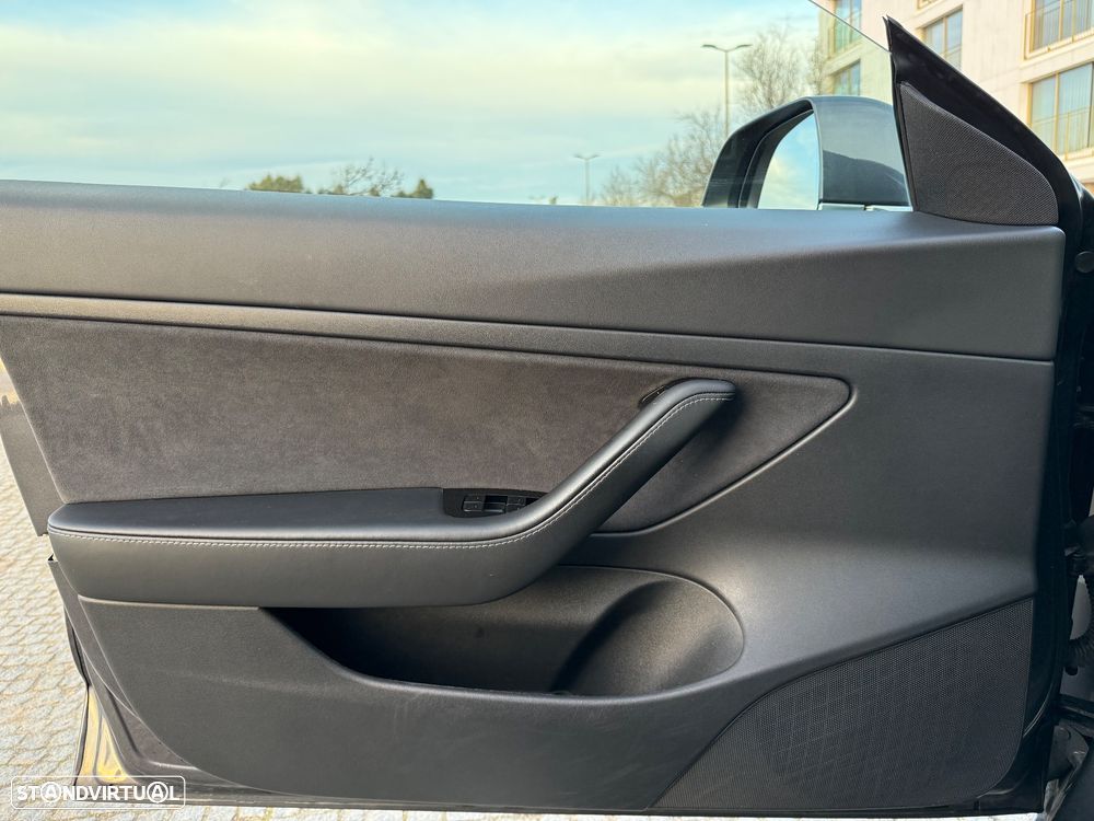 Tesla Model 3 Standard Range Plus RWD - 25