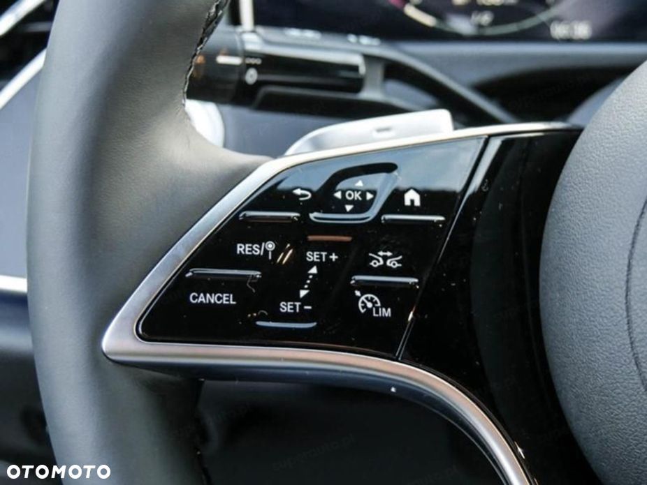 Mercedes-Benz Klasa E - 12