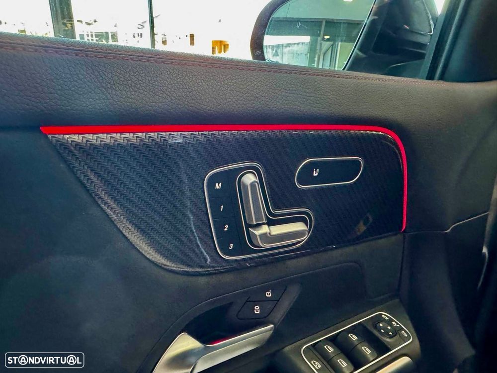Mercedes-Benz GLA 200 d AMG Line - 36