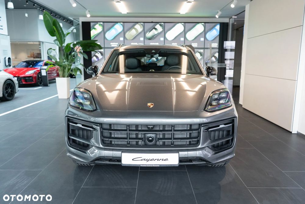 Porsche Cayenne E-Hybrid PHEV - 6
