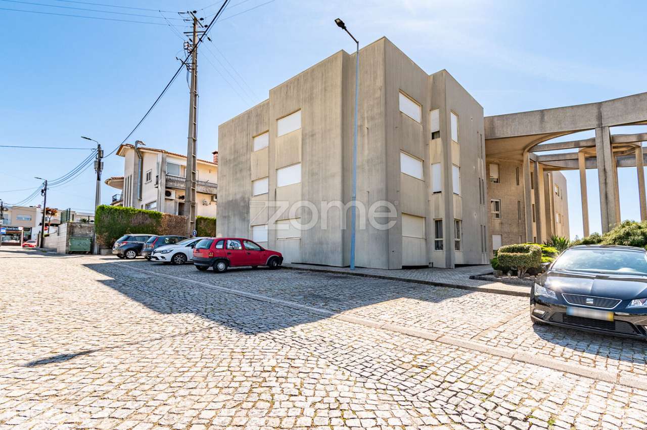 Ãpartamento T2 com garagem | Sobrosa | Paredes - Grande imagem: 2/23