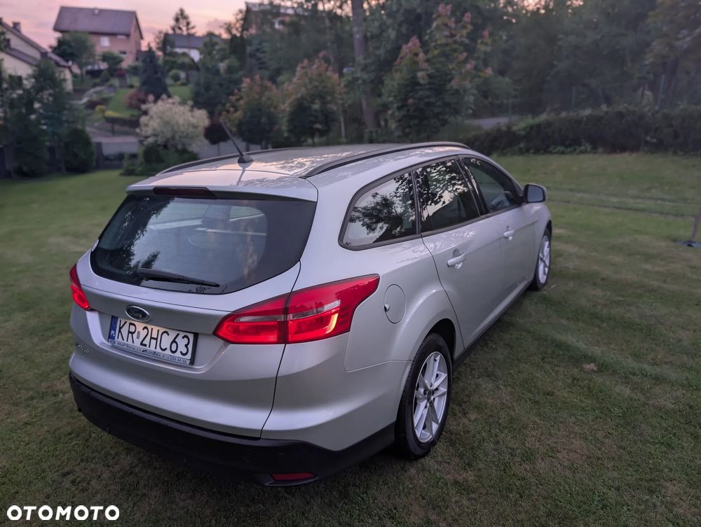 Ford Focus 1.5 TDCi Trend - 4