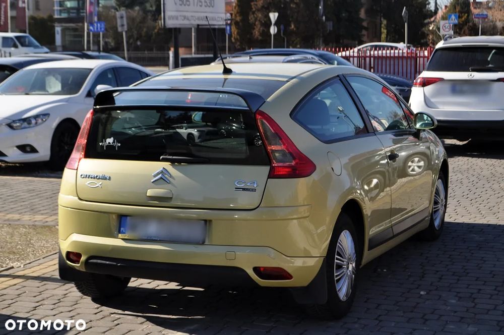 Citroën C4 1.6 HDi Impress - 9