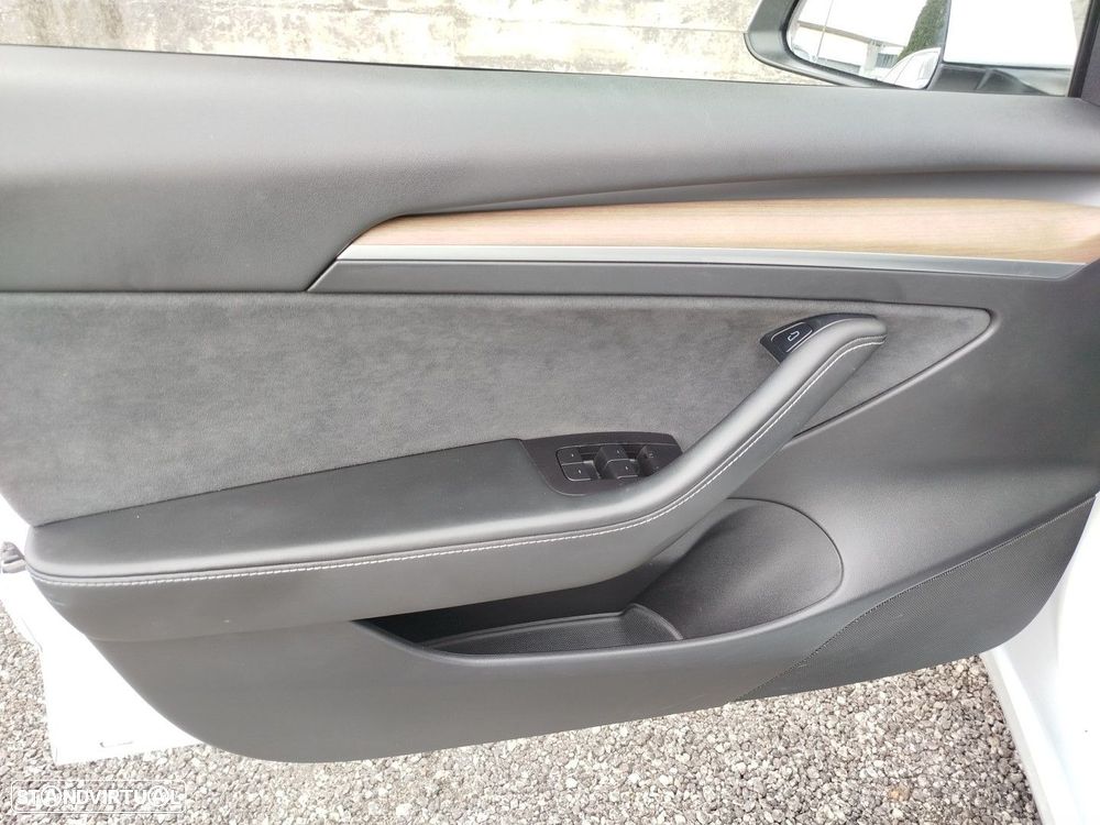 Tesla Model 3 Standard Range Plus RWD - 27