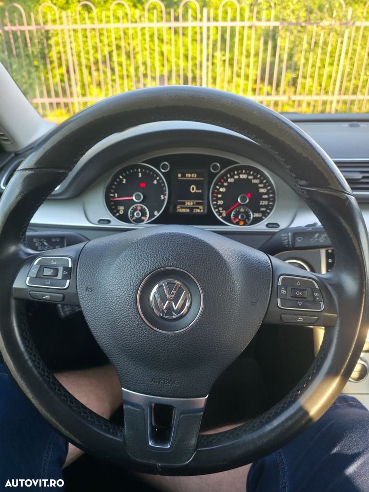 Volkswagen Passat 1.6TDI BlueMotion Tehnology Comfortline - 11