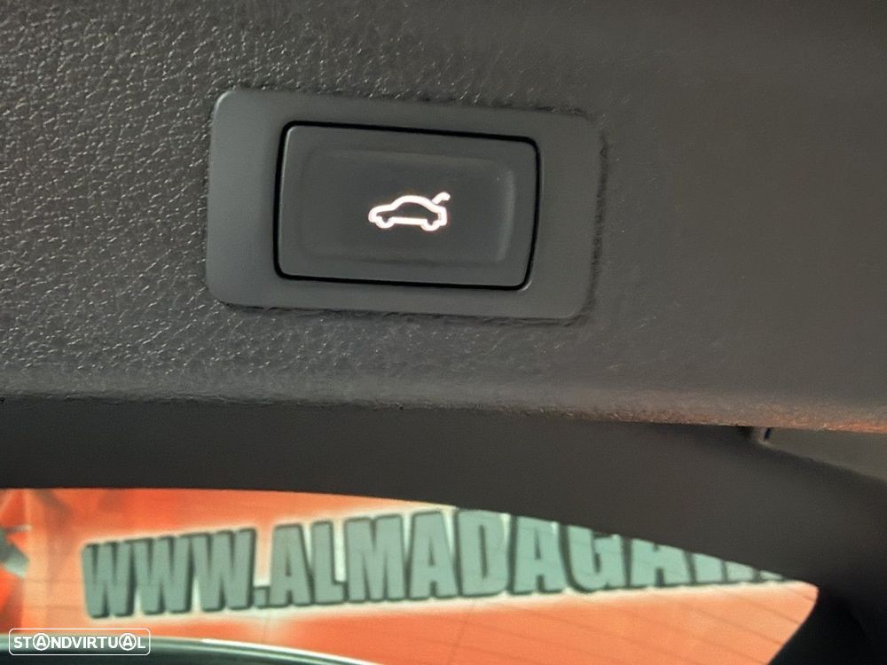 Audi Q3 45 TFSIe S line S tronic - 23