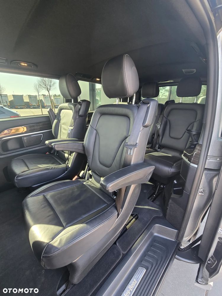 Mercedes-Benz Klasa V 300 d 4-Matic Avantgarde 9G-Tronic (d³ugi) - 19