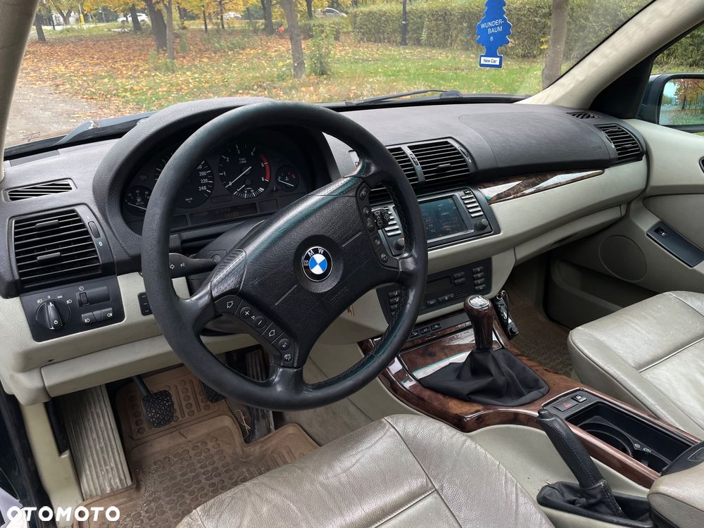 BMW X5 3.0d - 12