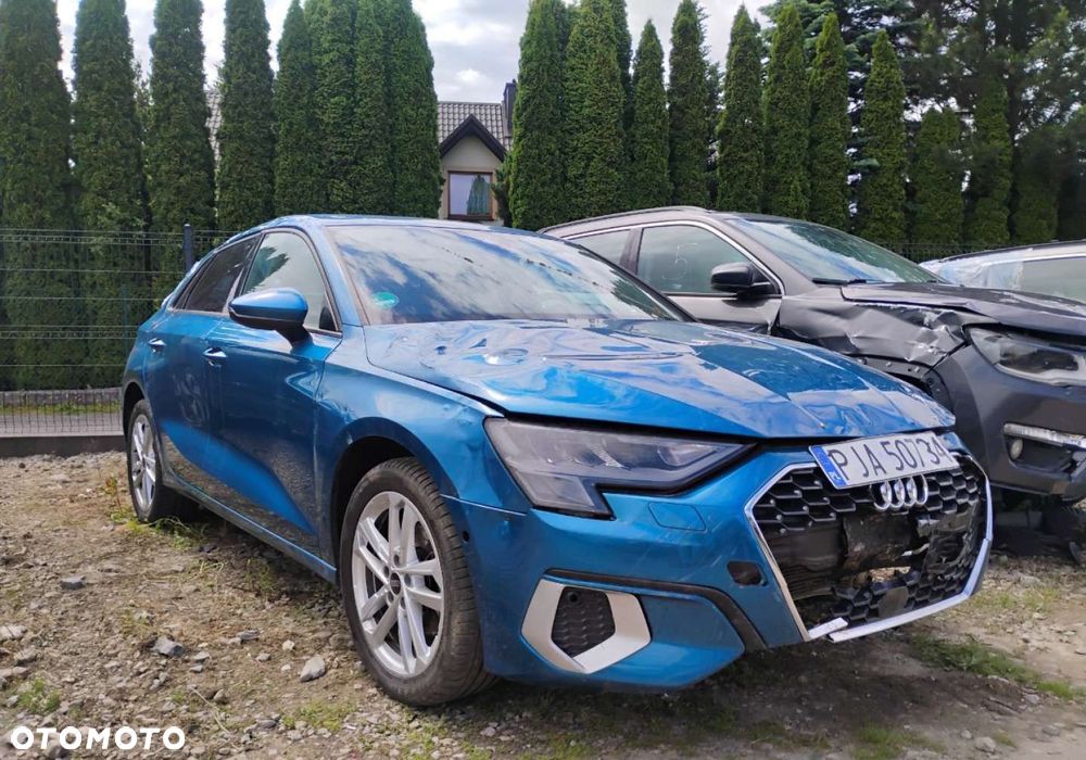Audi A3 Sportback - 2