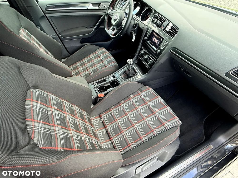 Volkswagen Golf GTI BlueMotion Technology - 10