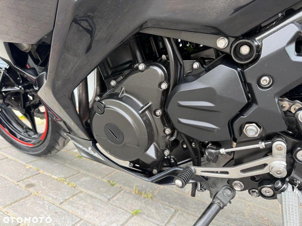 Kawasaki Ninja 400 - 38