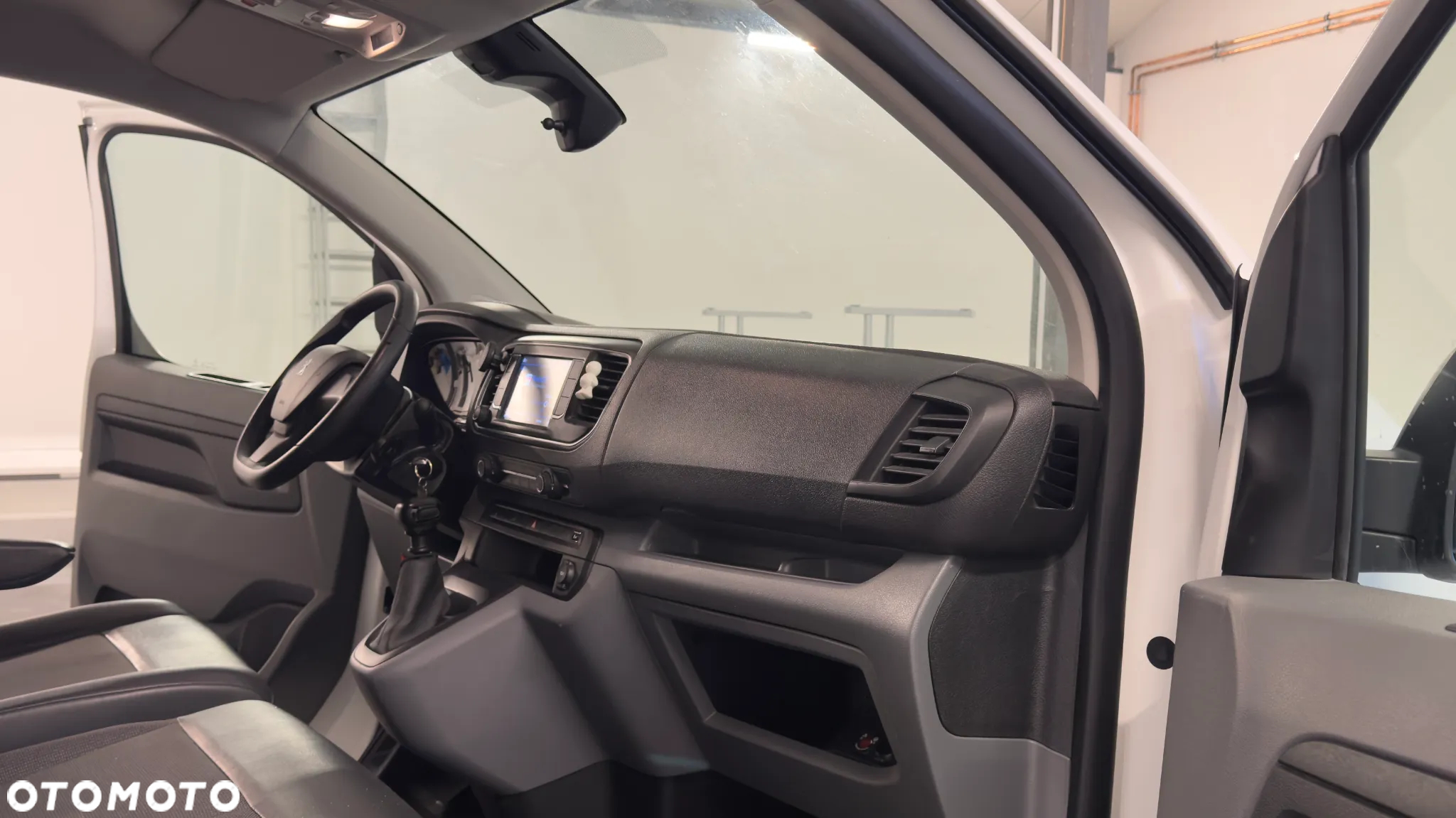 Peugeot Expert - 10