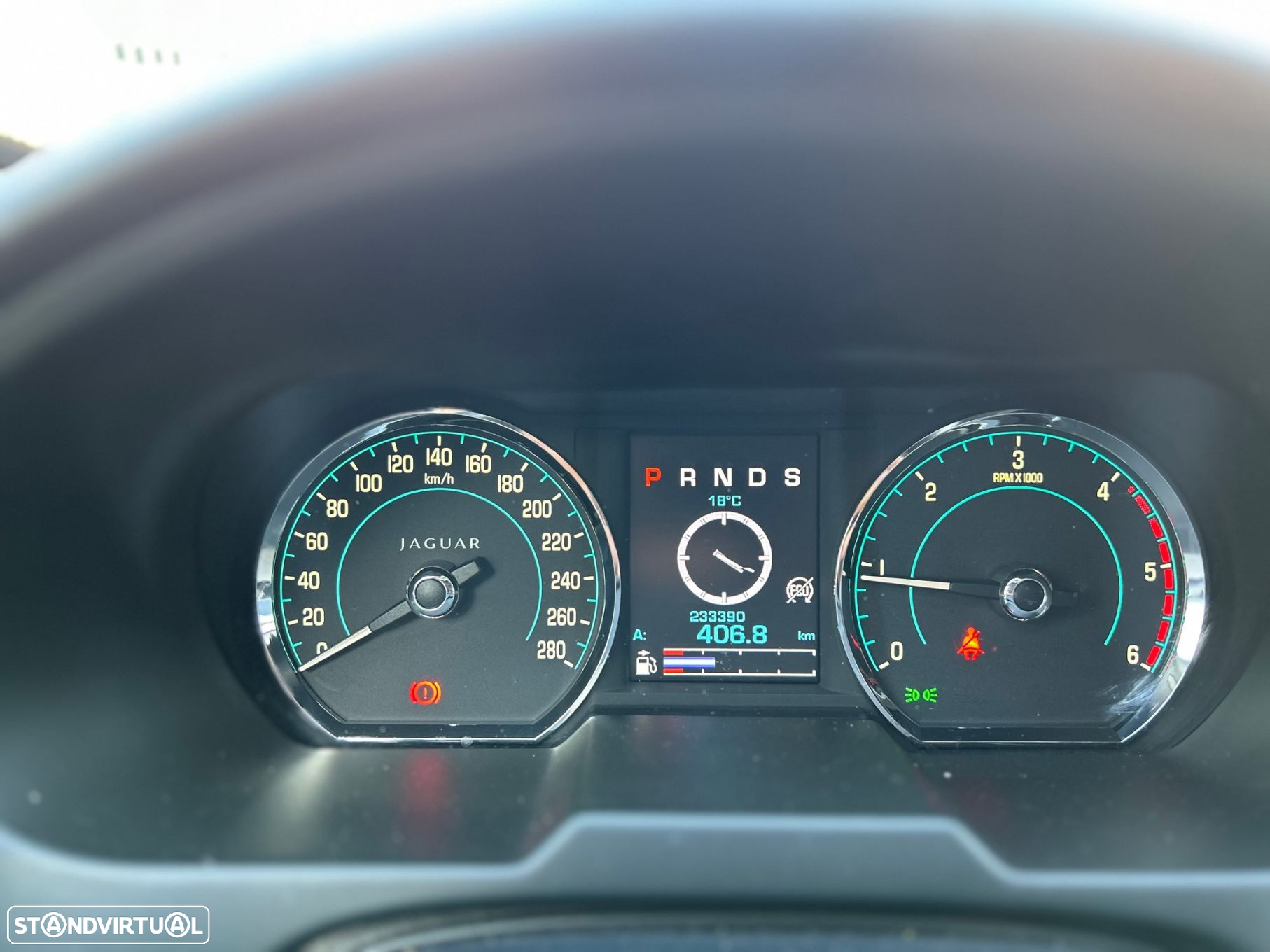 Jaguar XF Sportbrake 2.2 D R-Sport - 32