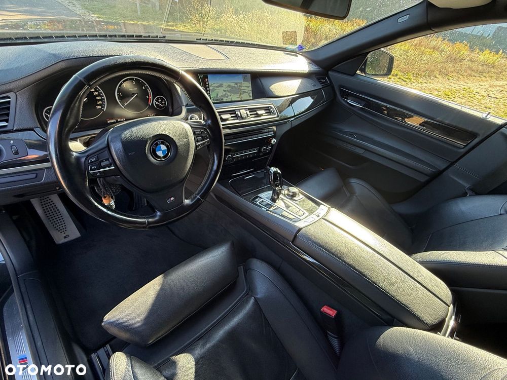 BMW Seria 7 - 21