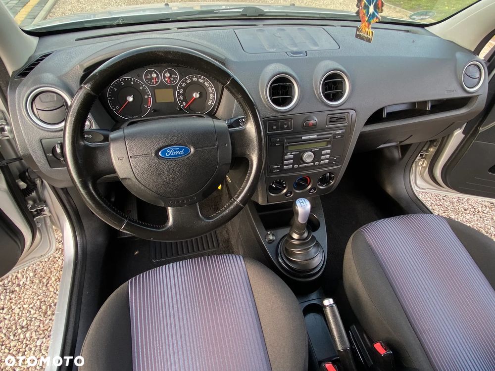 Ford Fusion 1.4 Trend - 27