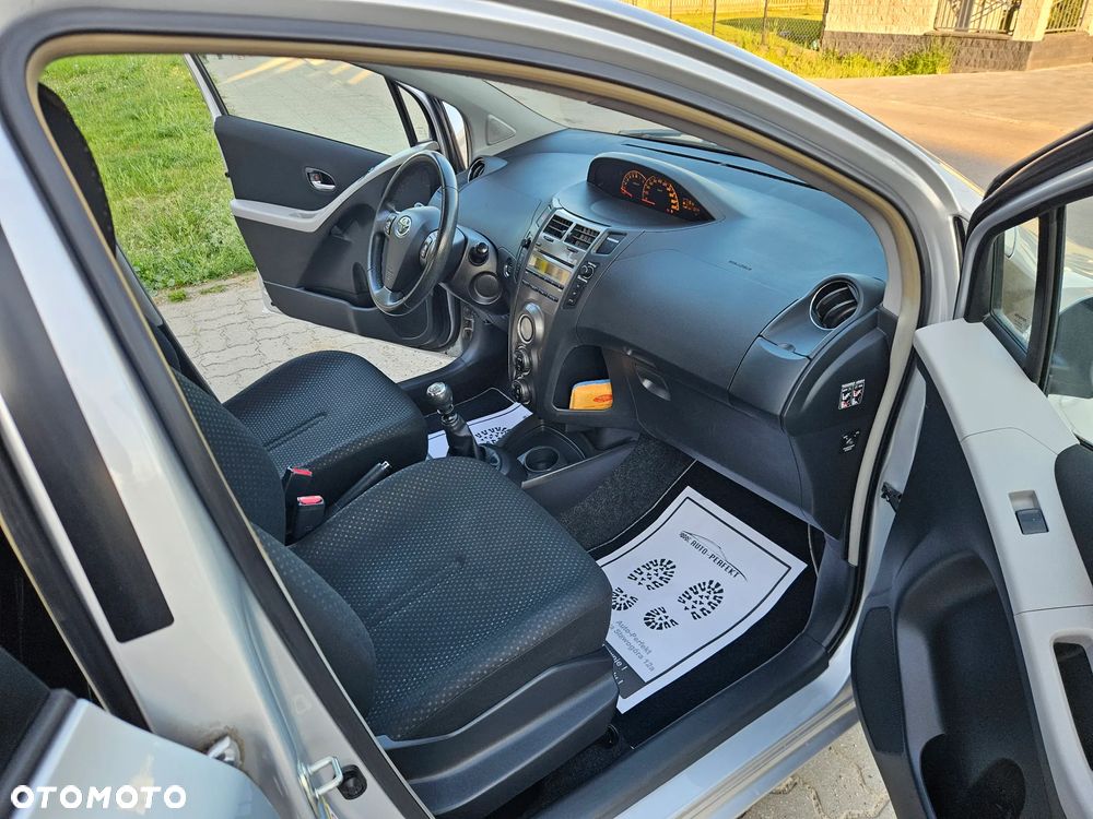 Toyota Yaris 1.33 Prestige - 23
