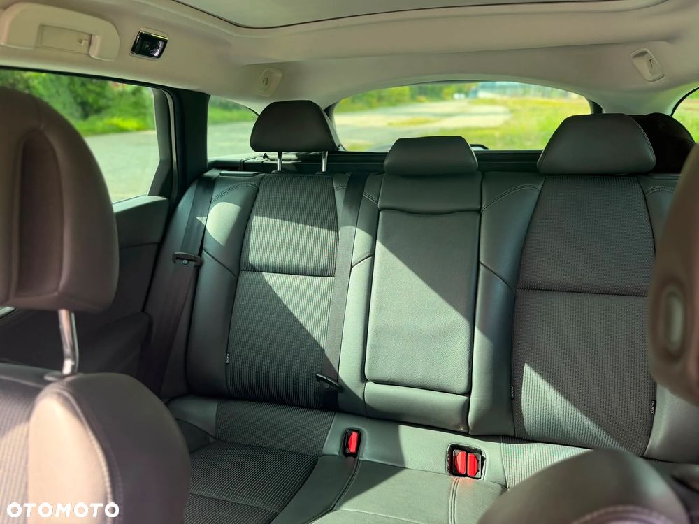 Peugeot 508 1.6 T Business Line - 11
