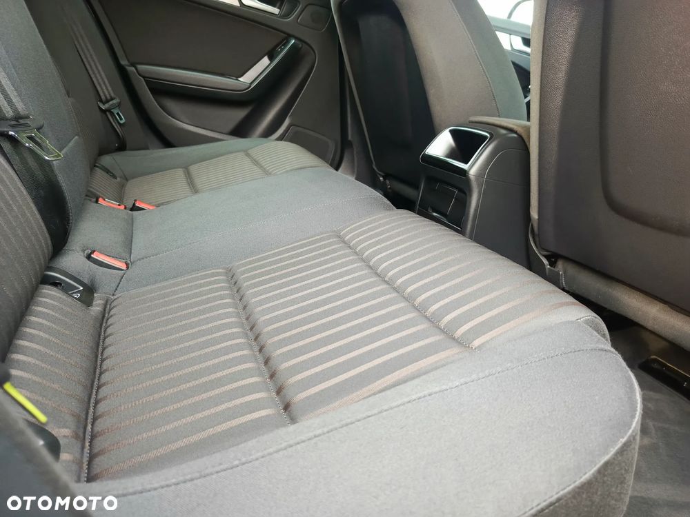 Audi A4 Avant 2.0 TDI DPF Ambition - 32