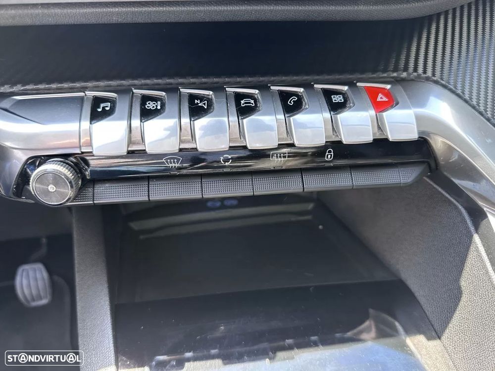 Peugeot 5008 1.2 PureTech Allure Pack - 30