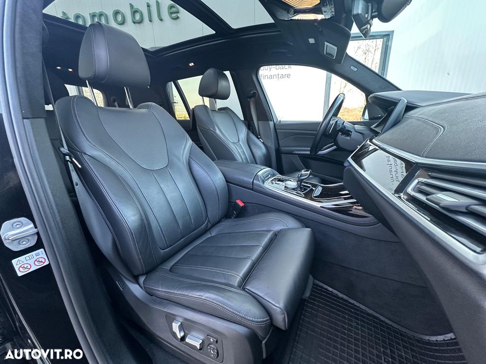 BMW X7 - 7