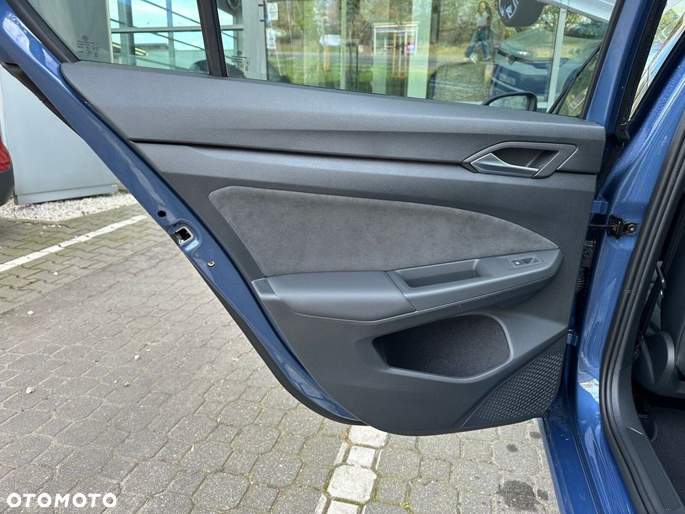 Volkswagen Golf - 13