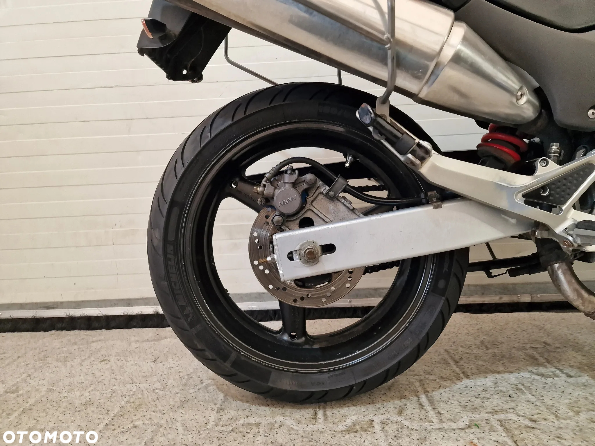 Honda Hornet - 24