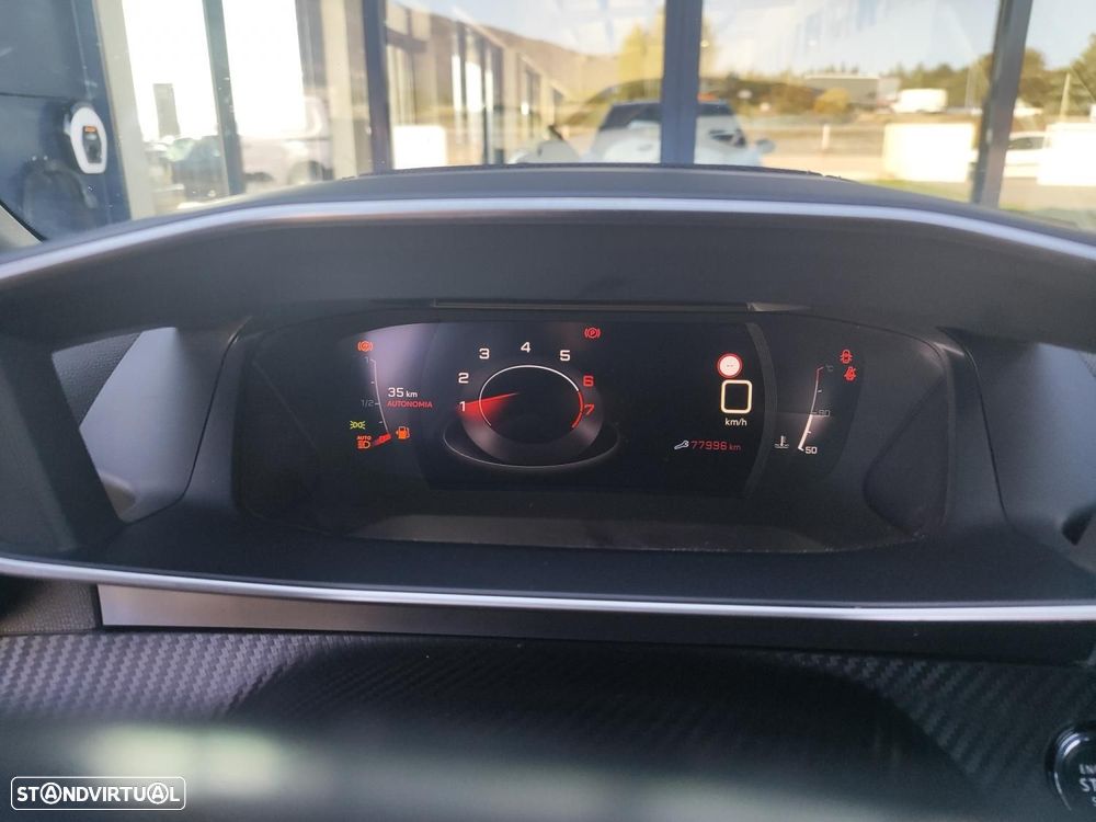 Peugeot 2008 1.2 PureTech GT Line - 28
