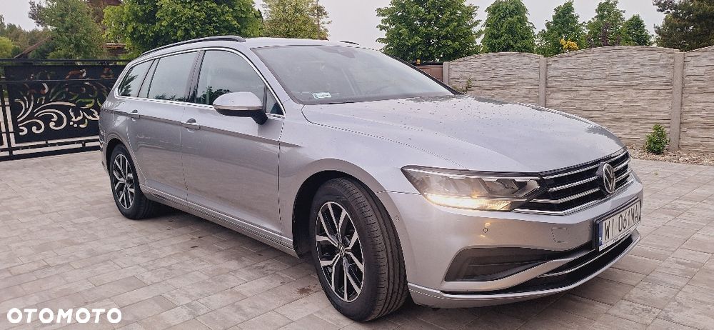 Volkswagen Passat - 2