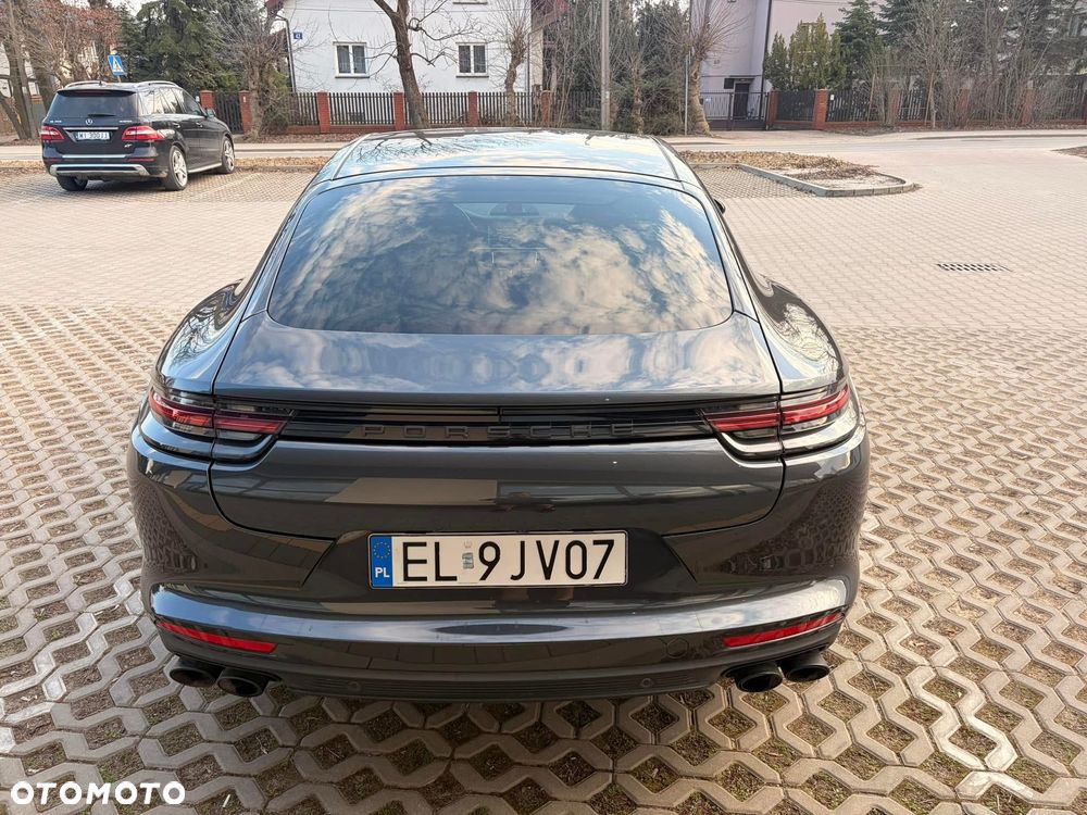 Porsche Panamera - 5