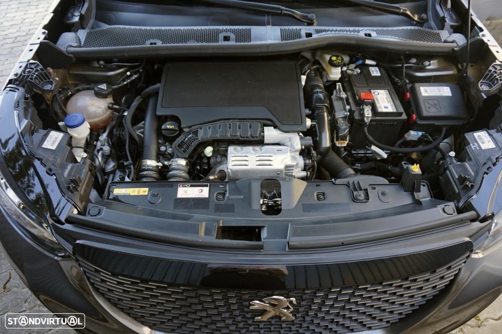 Peugeot 2008 1.2 PureTech Allure - 28