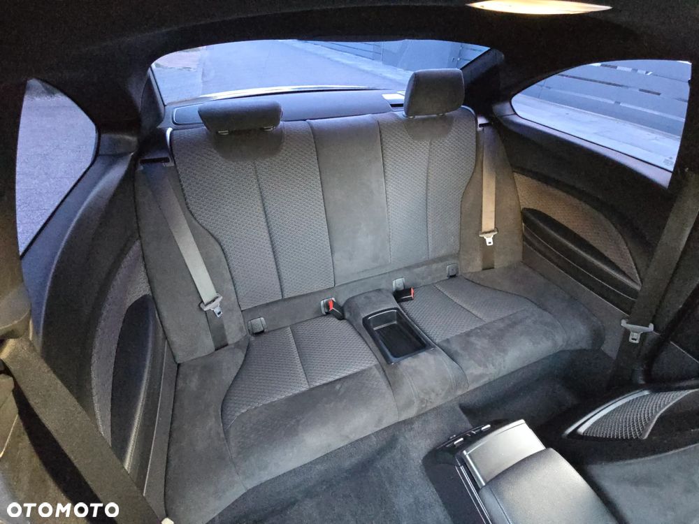 BMW Seria 2 218i M Sport - 32